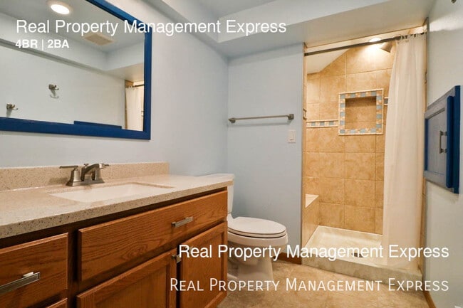 Building Photo - Beautiful 4 bedroom 2 bathroom single fami...