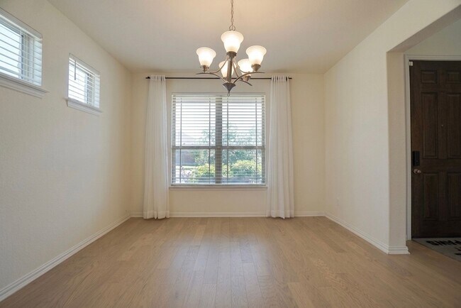 Building Photo - 208 Monteforte Rd