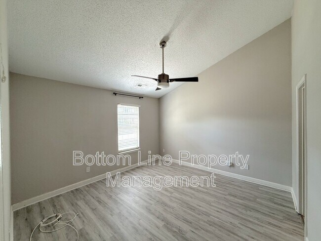 Building Photo - 7547 Fallow Ln