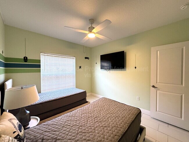 Building Photo - 7962 Golden Pond Ct