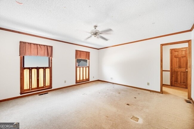 Building Photo - 206 Ridge Cir