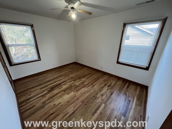 Building Photo - Wow! What a beautiful home! 3 bedrooms, 2 ...