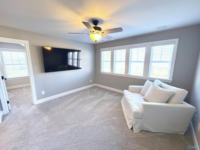 Building Photo - 4260 Sullivan St