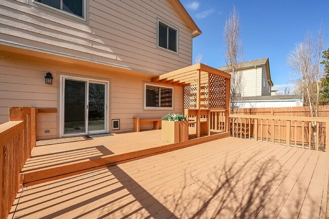 Building Photo - $2,995.00, stunning 4-bedroom, 3.5-bathroo...
