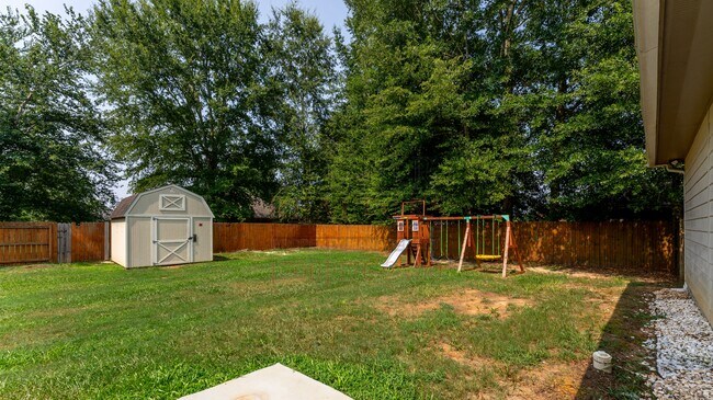 Building Photo - 13 Wheatland Way