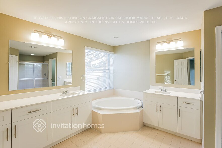 Building Photo - 7580 Belmonte Blvd