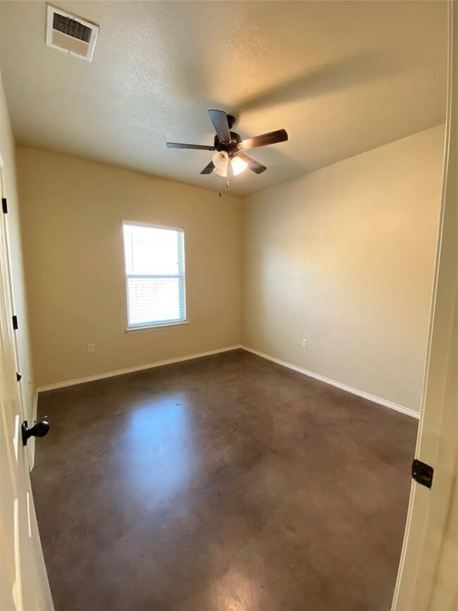Building Photo - 479 Jack Rabbit Ln