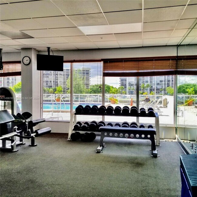 Building Photo - 3000 S Ocean Dr