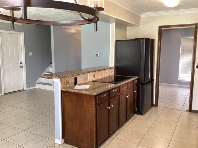 Building Photo - 4120 Venetian Way