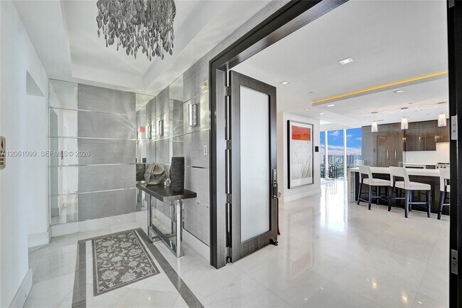 Building Photo - 17875 Collins Ave