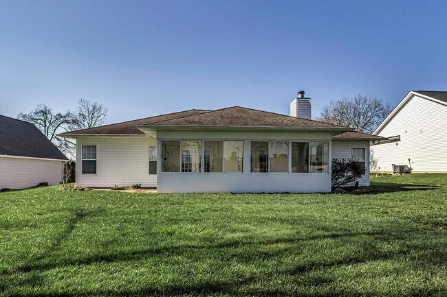 Building Photo - 190 Amohi Way