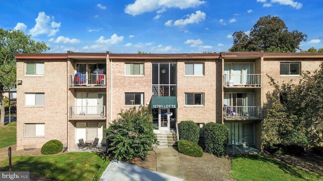 Primary Photo - 12701 Lotte Dr