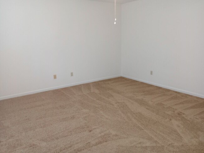 Building Photo - 3500-3502 Delmar Ct.