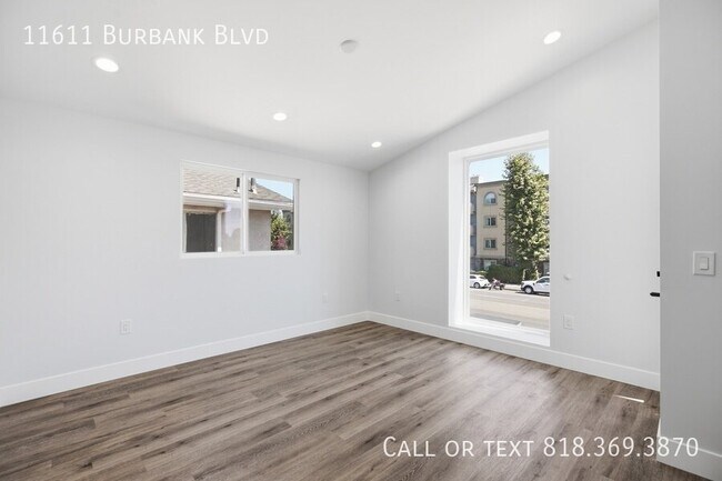 Building Photo - 11611 Burbank Blvd