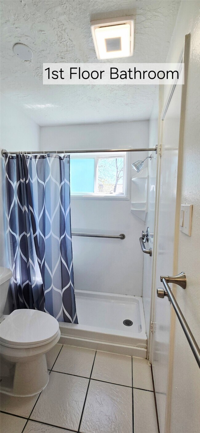 Building Photo - 4827 Cypressdale Dr