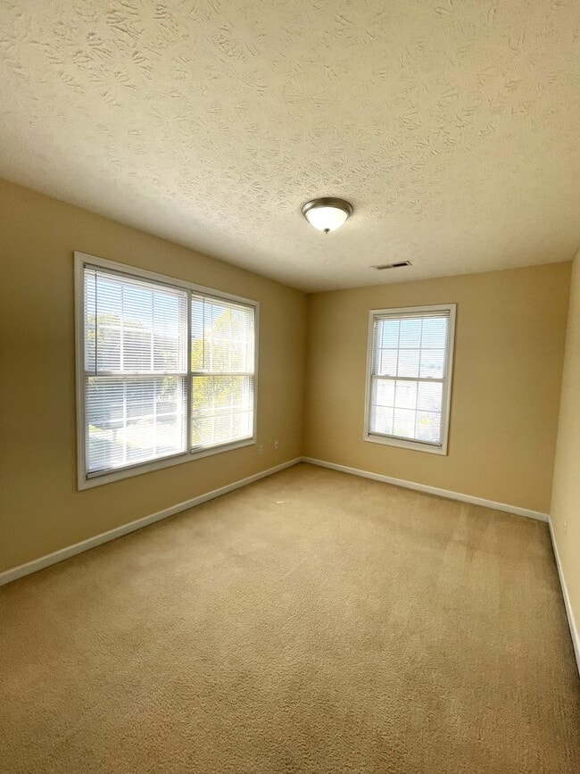 Building Photo - 525 Northwynd Cir