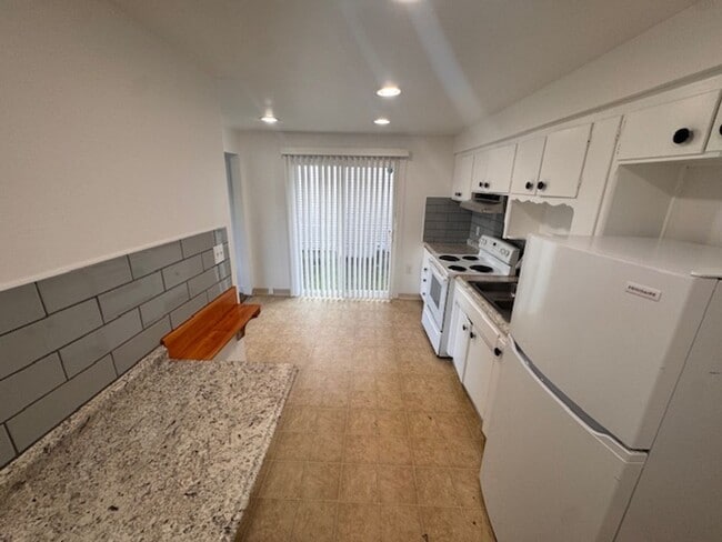 Building Photo - 47 E Garland Ave