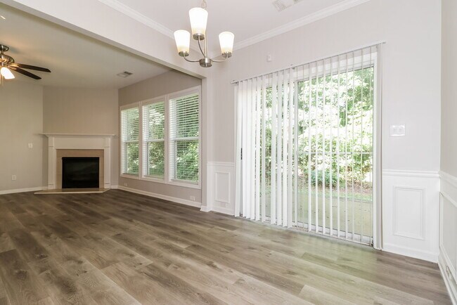 Building Photo - 92 Ledgewood Mill Way NE