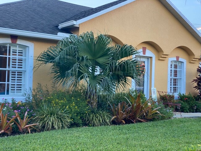 Building Photo - Vero Beach / Sebastian 3/2