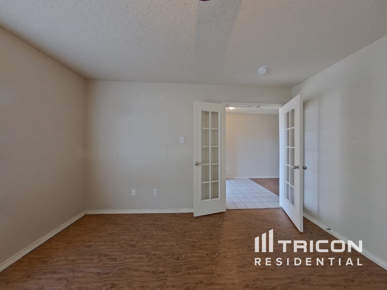 Building Photo - 8769 Garden Springs Dr