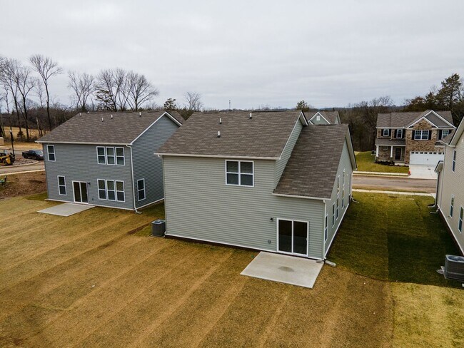 Building Photo - **BE THE LUCKY ONE TO LIVE IN THIS BEAUTIFUL HOME IN THE DESIRABLE SAWGRASS NEIGHBORHOOD IN SPRIN...