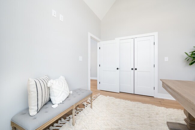 Building Photo - 106 Lincolns Wy
