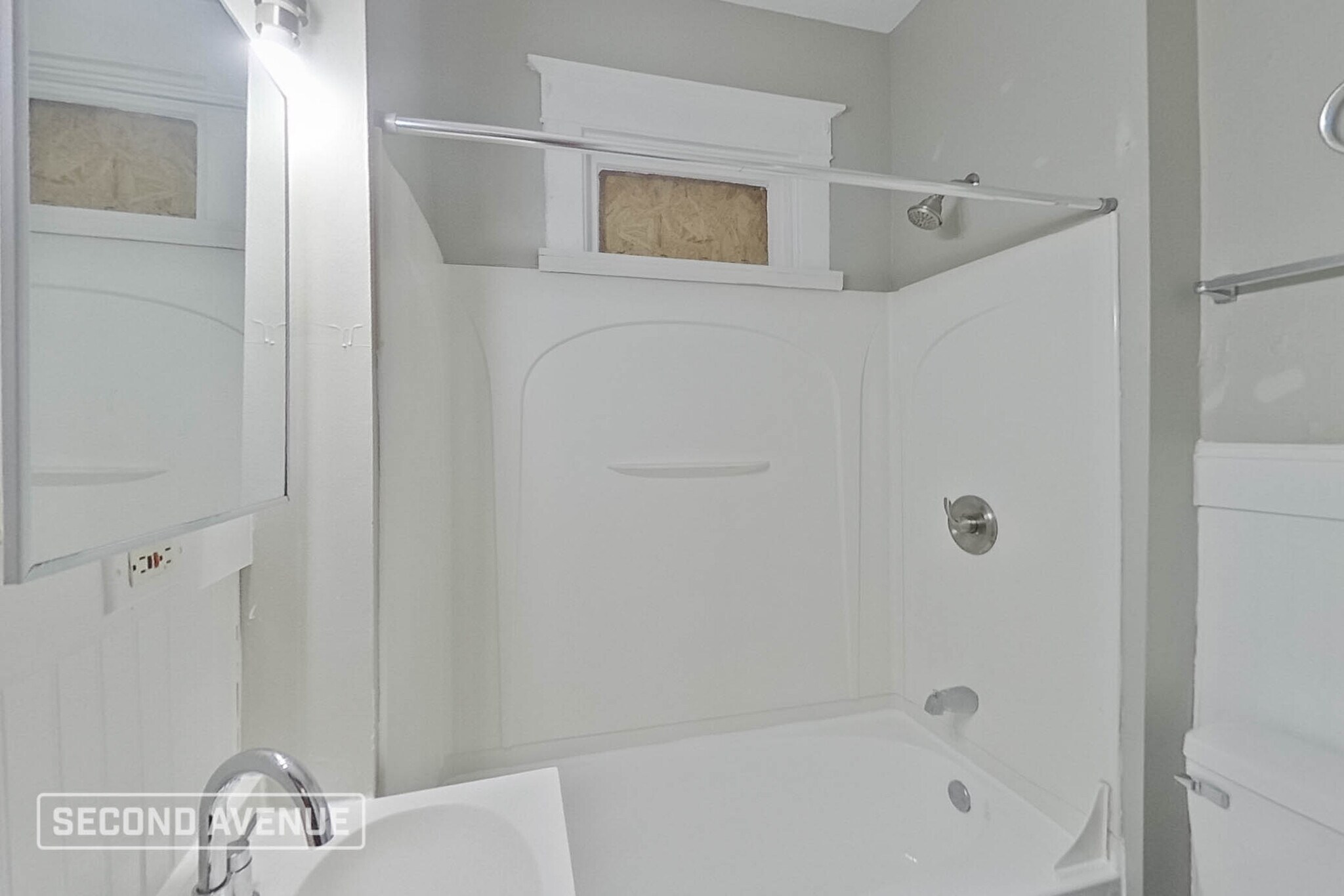 Building Photo - 1826 Greenwood Ave