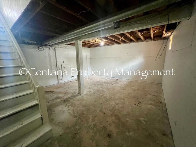 Building Photo - Johnson Apartments 412-422 4th St N