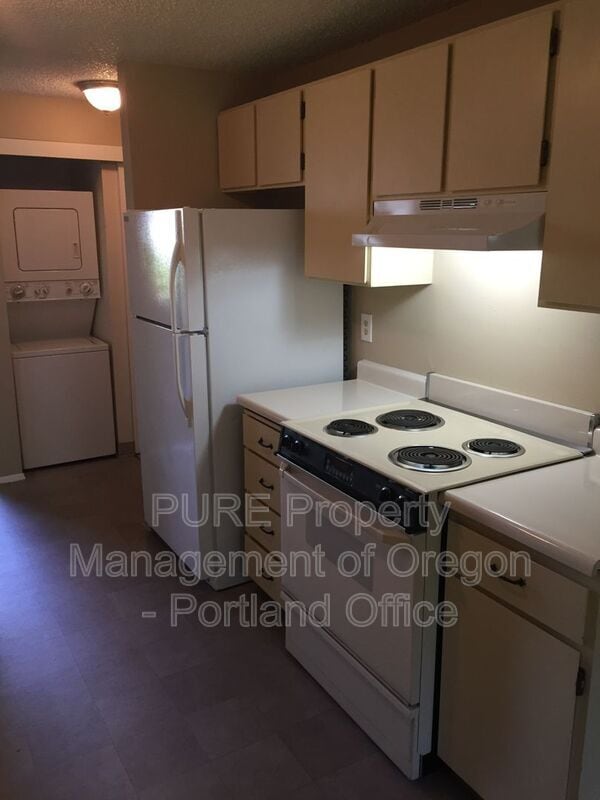 Building Photo - 5160 NW Neakahnie Ave