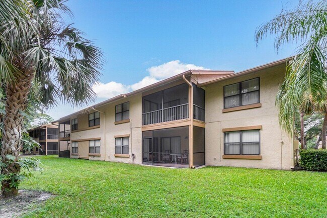 Building Photo - 13175 Chadwick Ct