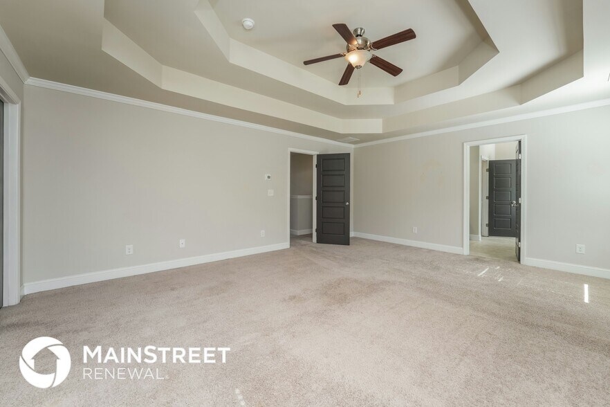 Building Photo - 1025 Overlook Walk Way