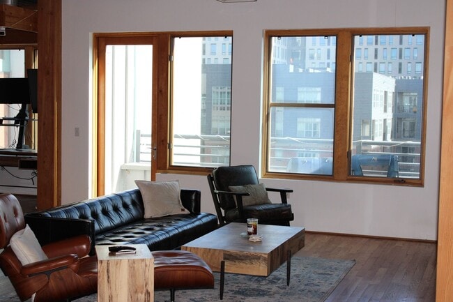 Building Photo - Full Service Executive Fully Furnished All Inclusive Architectural Penthouse Loft Downtown Denver