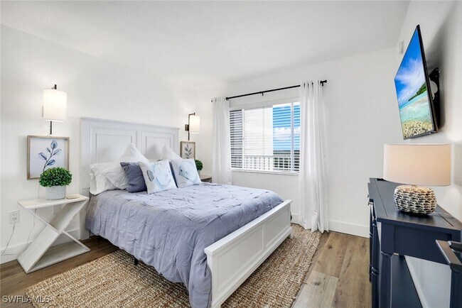 Building Photo - 26340 Hickory Blvd