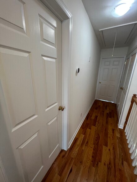 Building Photo - 93 Longfellow St