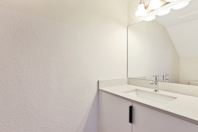 Building Photo - 395 Bella Sol Way