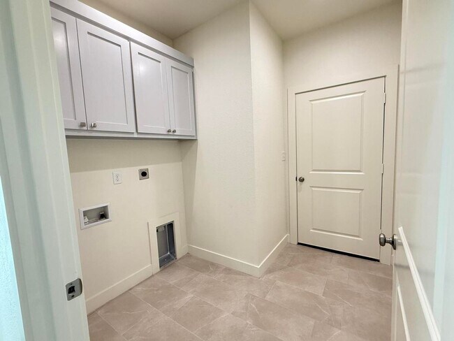 Building Photo - FRENSHIP ISD-FANTASTIC NEW BUILD FOR LEASE-4BED/2BATH/2GA