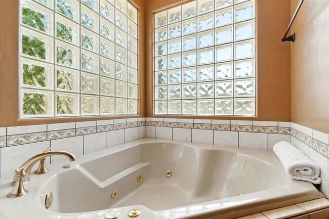 Building Photo - 1670 South Maddi-SI ID1475807P