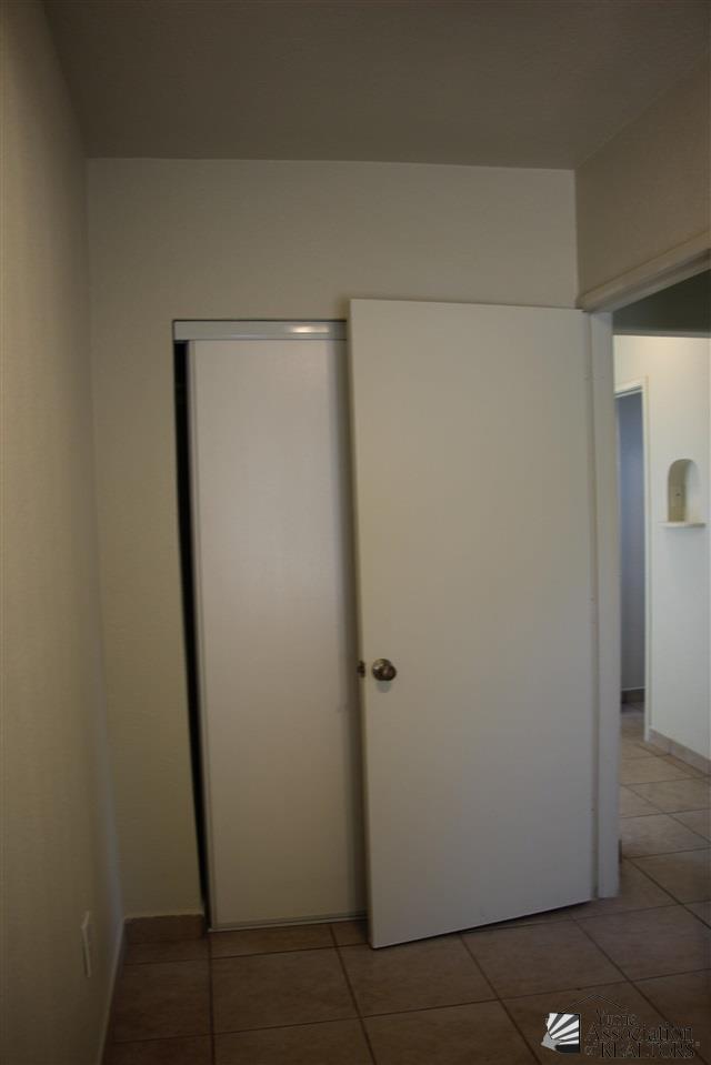 Building Photo - 610 S Orange Ave