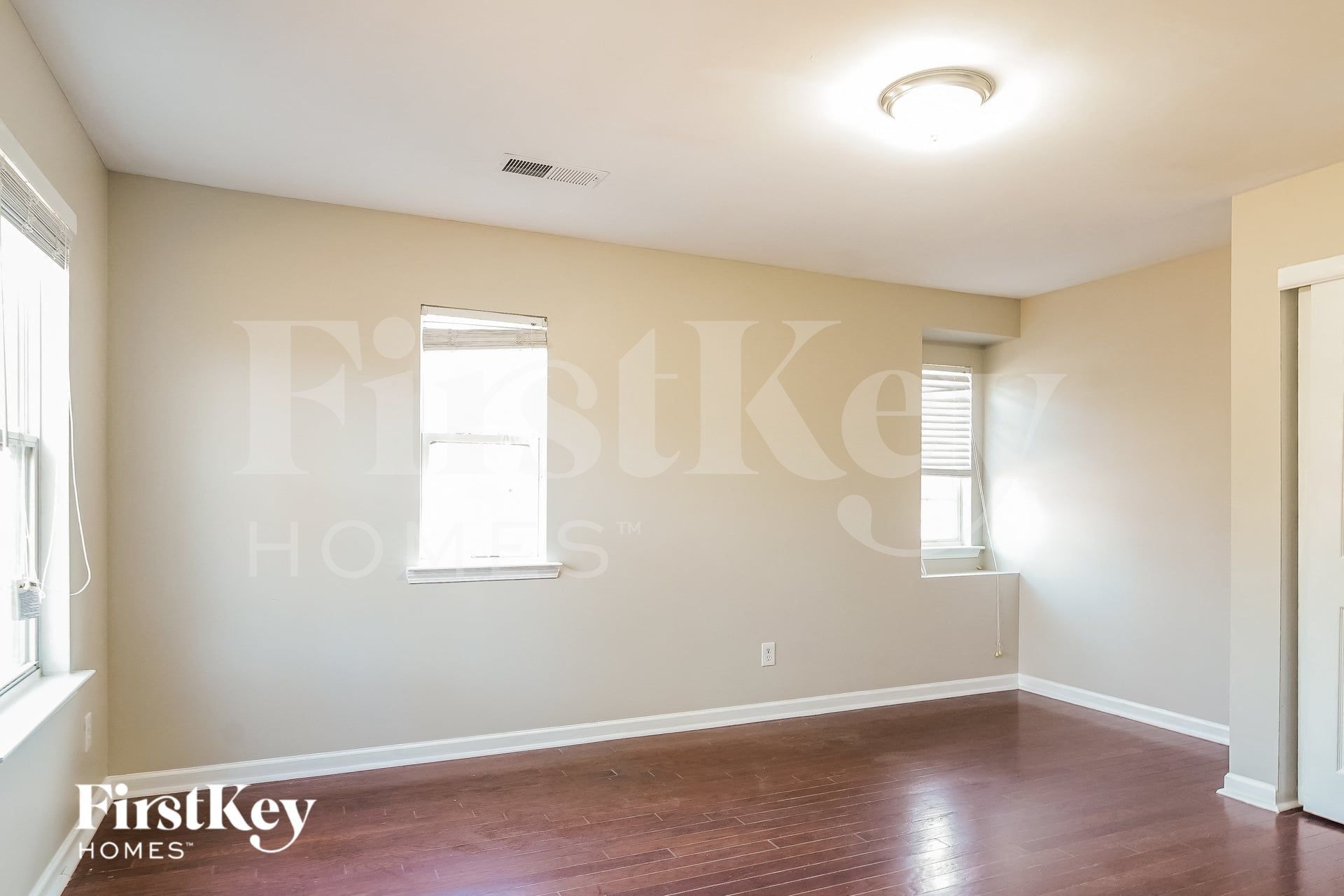 Building Photo - 2861 Brookford Ln SW