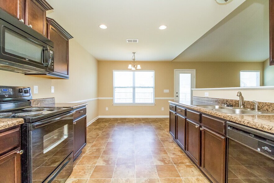 Building Photo - 8006 Alydar Ct