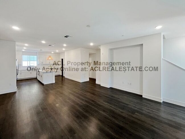 Building Photo - Modern 4-Bedroom Home with Solar, EV Charg...