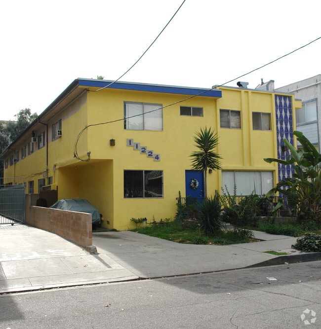 Building Photo - 11224 Huston St