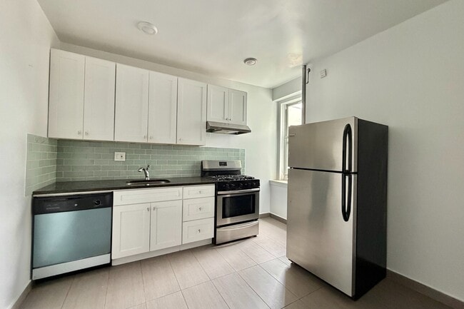 Floorplan - 175 Pinehurst Avenue