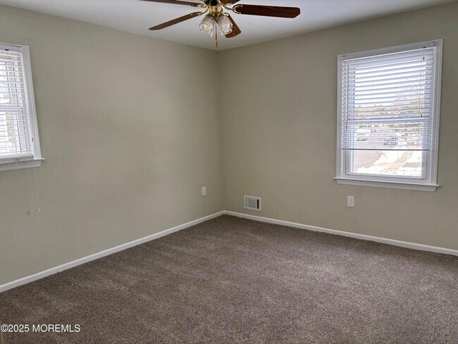 Building Photo - 148B Bayshore Drive Unit B