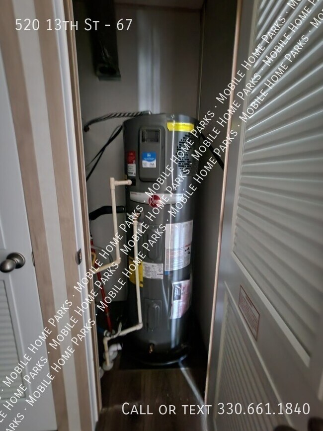 Building Photo - 520 13th St