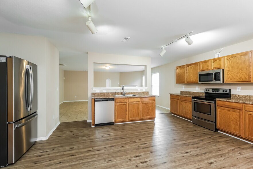 Building Photo - 11009 Dry Stone Dr