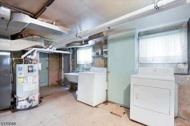 Building Photo - 114 Henshaw Ave