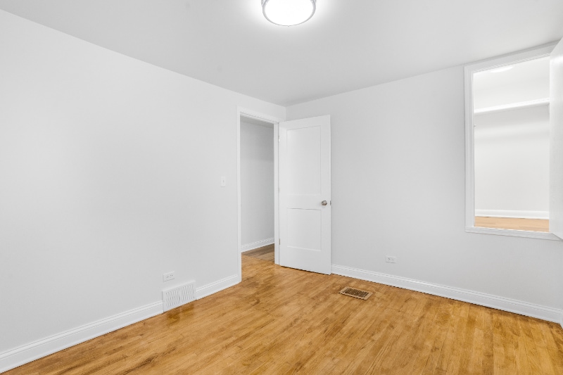 Building Photo - 6136 S Kildare Ave