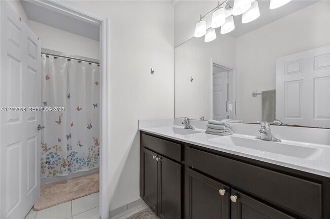 Building Photo - 3461 SE 1st St