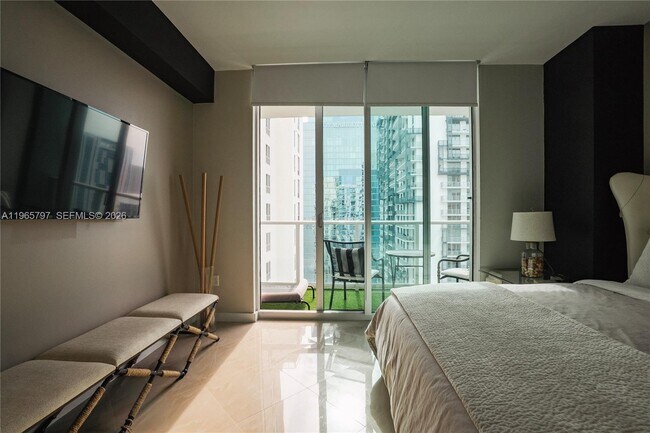 Building Photo - 300 S Biscayne Blvd